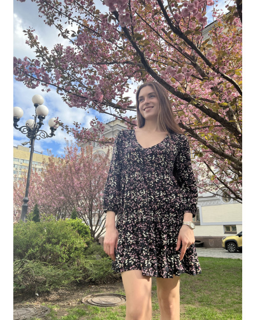 Квіткова сукня зі штапелю